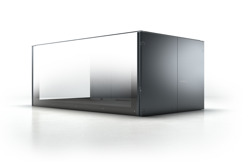 Rechteckiges, dunkles Fahrzeug-Pad auf hellem Boden.